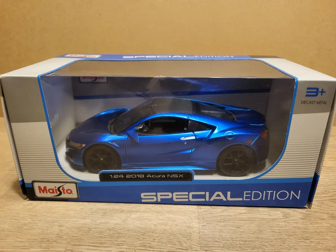 Billede 1 - Modelbil, Acura NSX Blue 2018, skala 1/24