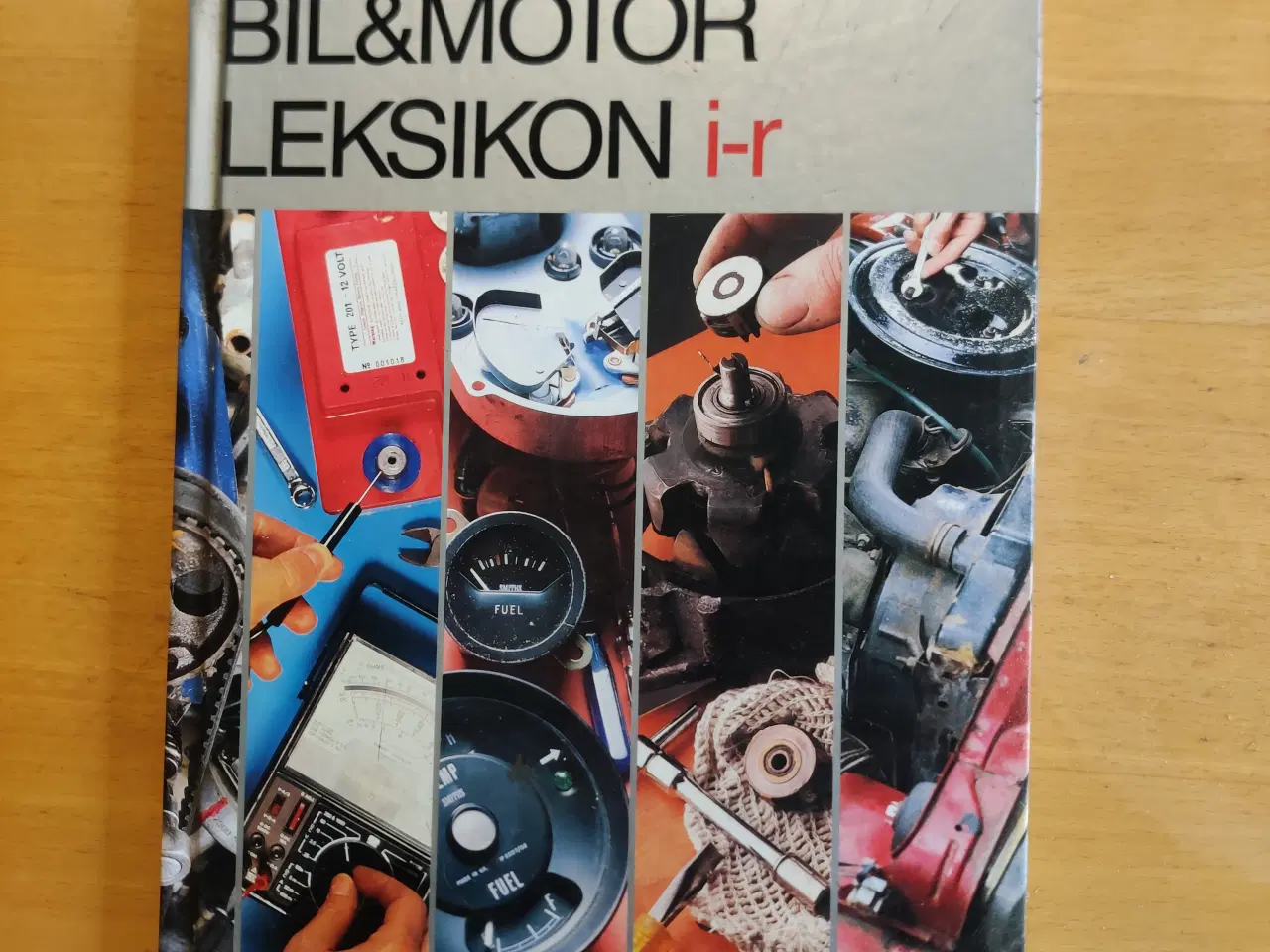 Billede 2 - Bil og motor leksikon 4 stk.