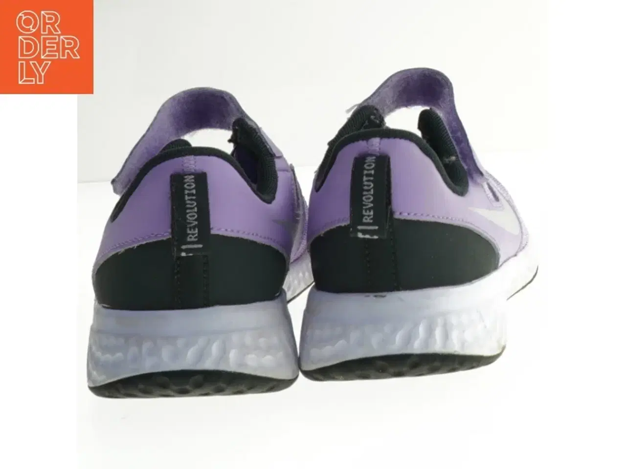 Billede 2 - Nike børne sneakers str. 34 fra Nike (str. 34 )