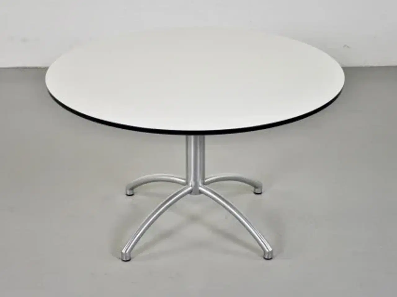 Billede 4 - Erik jørgensen cafébord med hvid plade
