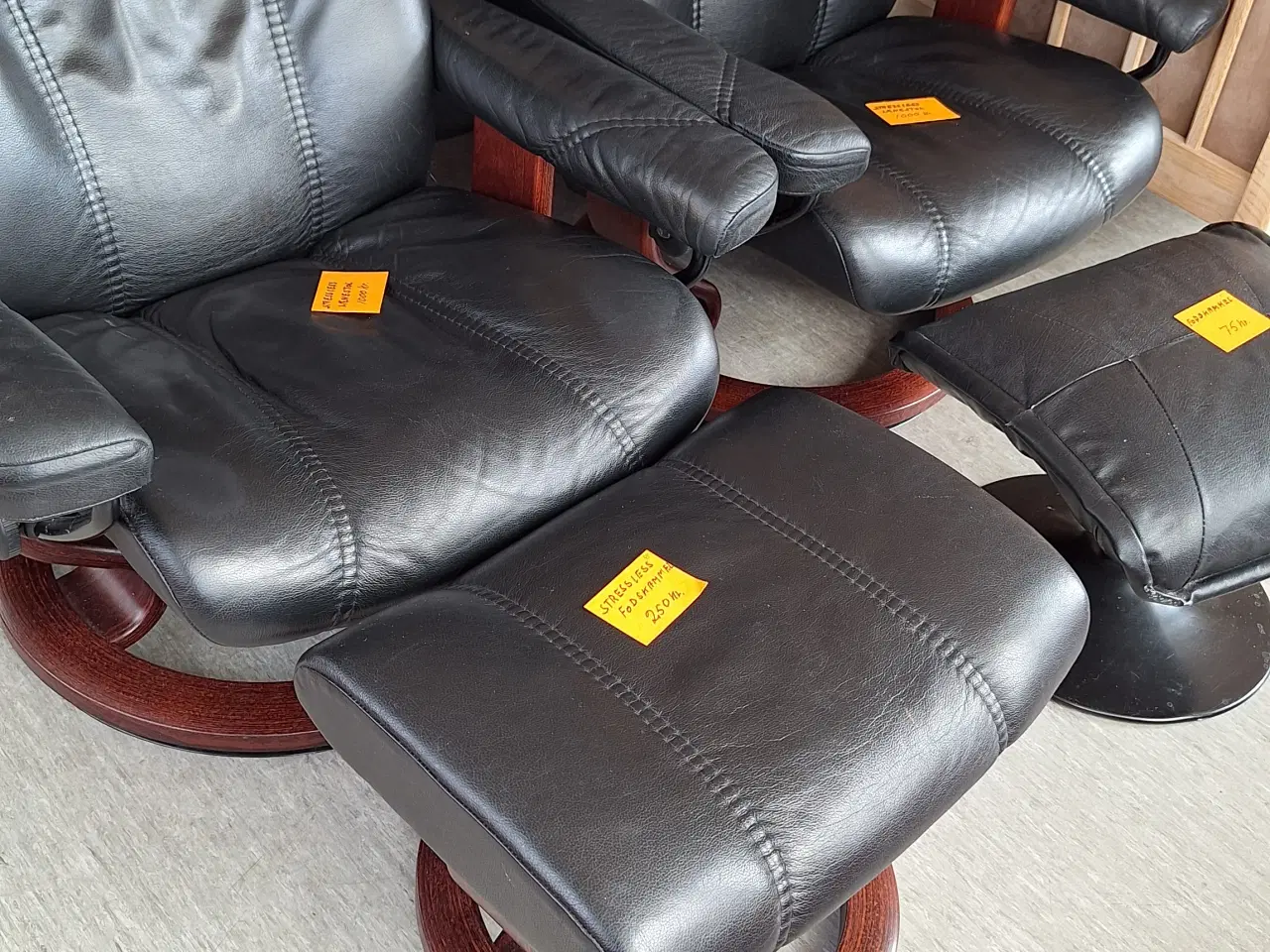 Billede 1 - Sorte  Stresless  læderstole 