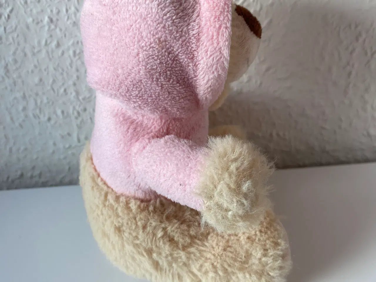 Billede 4 - Bamse med lyserød bluse 