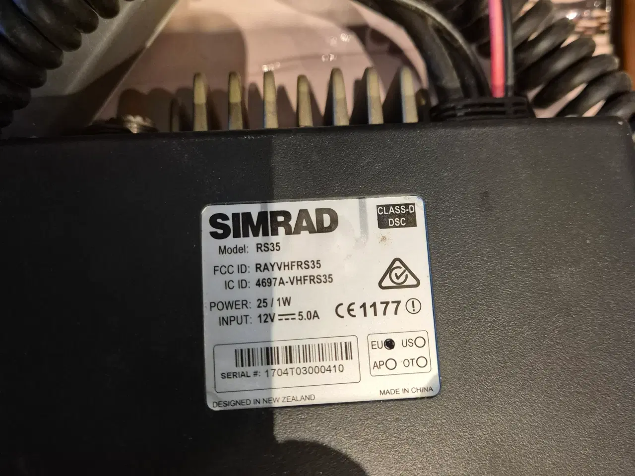 Billede 2 - Simrad radio byttes