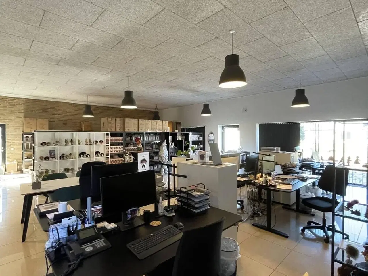 Billede 5 - Kontor med lager (Erhverv)