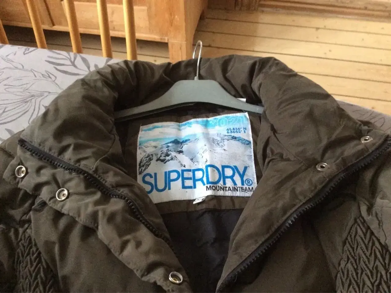 Billede 3 - Superdry jakke str 40