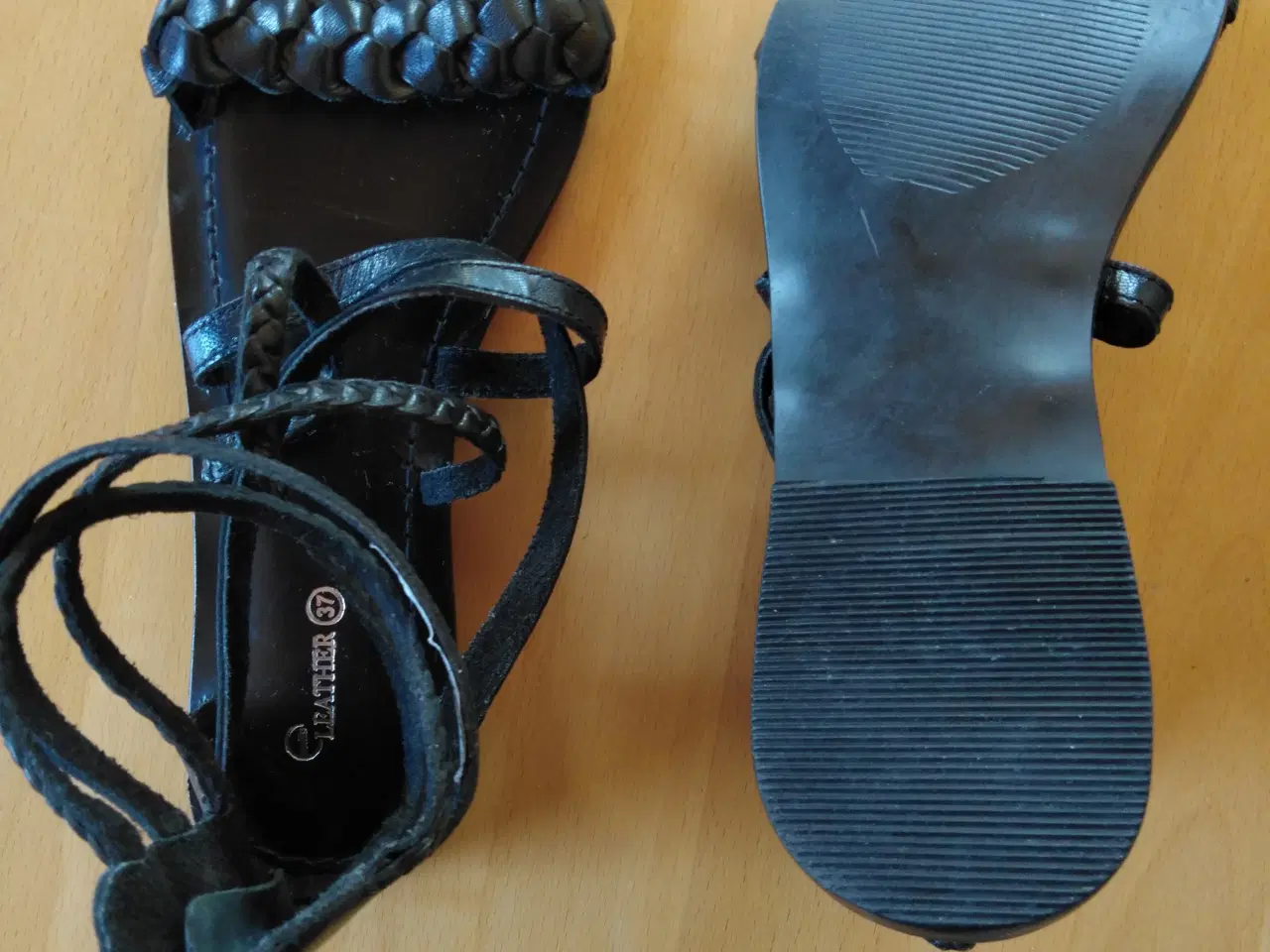 Billede 3 - Sandaler - str. 37