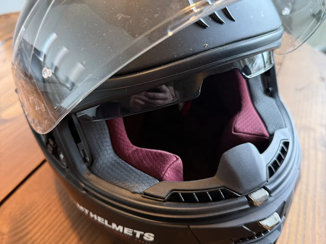 Billede 1 - Godkendt MC styrthjelm - L