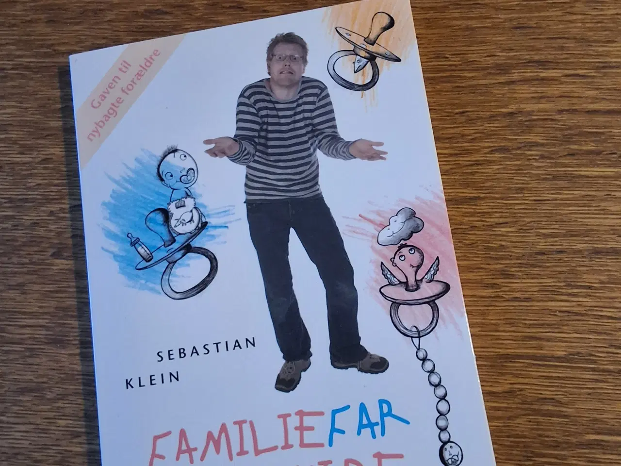 Billede 1 - FAMILIEFAR I KNIBE, Sebastian Klein