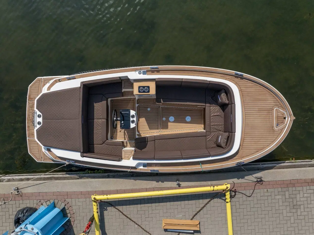 Billede 61 - Corsiva 800 Tender - 40 HK Yamaha/Udstyr