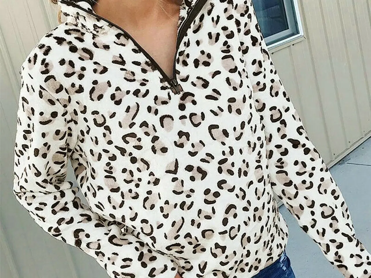 Billede 1 - Bluse-i Leopard printet-Flease bluse/L,XL