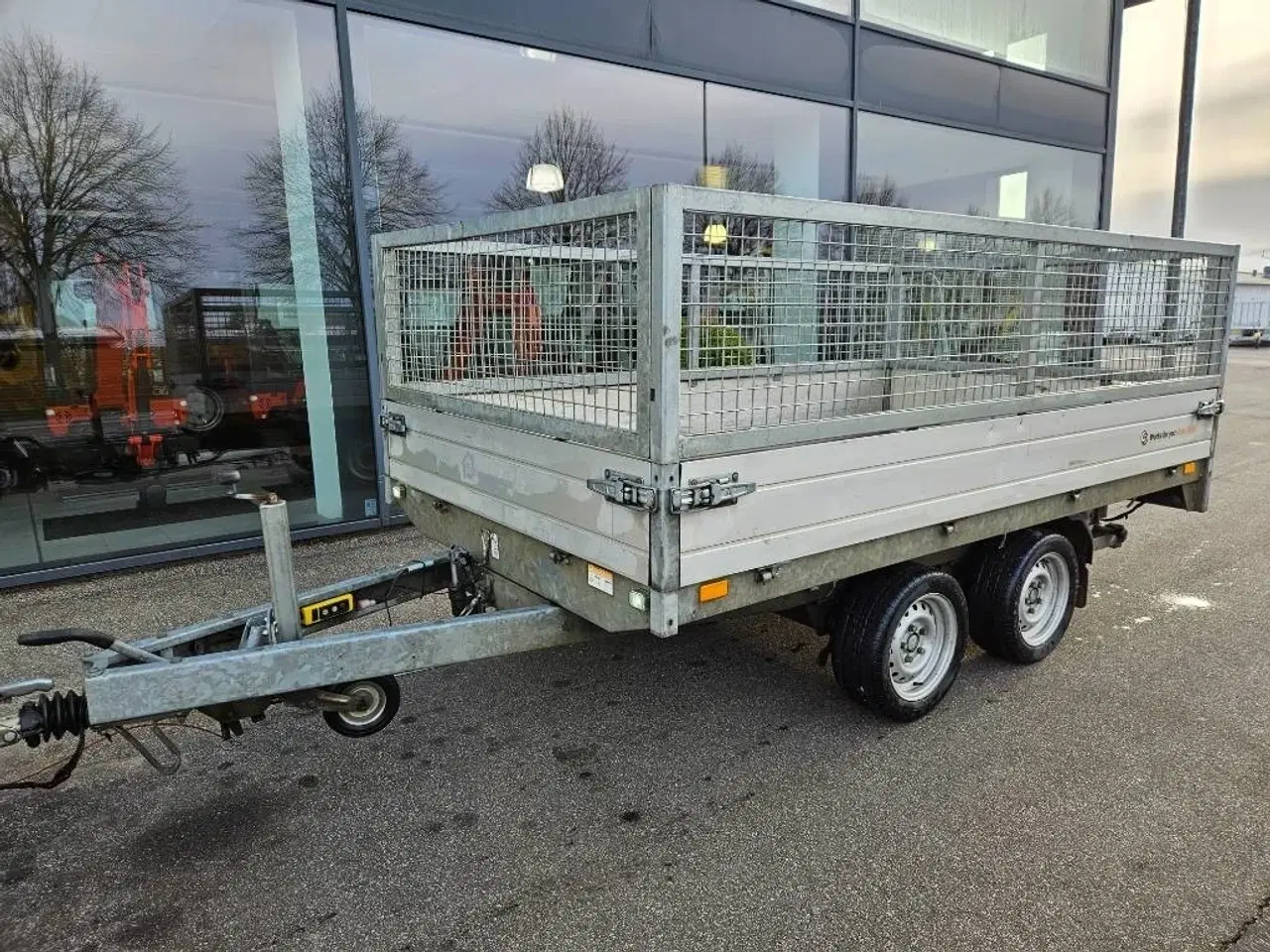 Billede 4 - Saris bagtipper