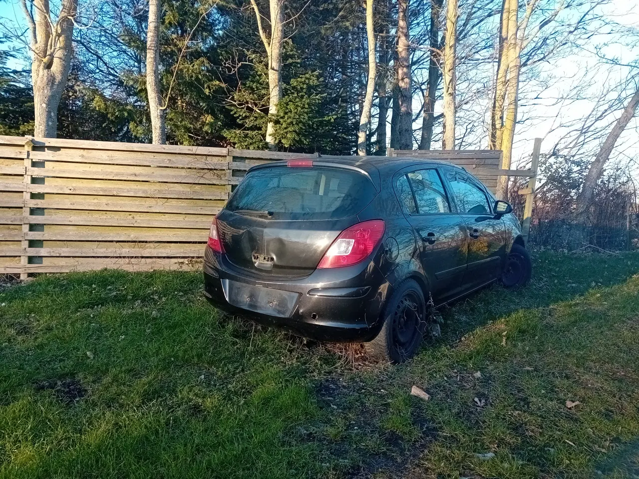 Billede 2 - Reservedele til opel corsa D årg 07