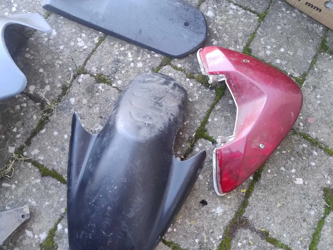 Billede 6 - Yamaha jog R skjolde og baglygte 