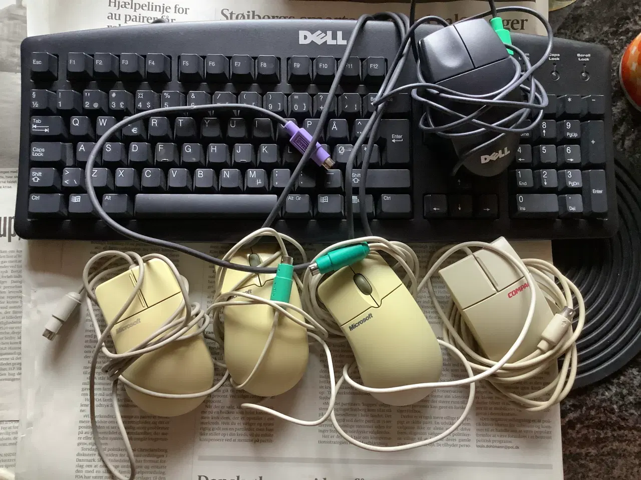 Billede 1 - 5 ældre computermus plus 1 tastatur