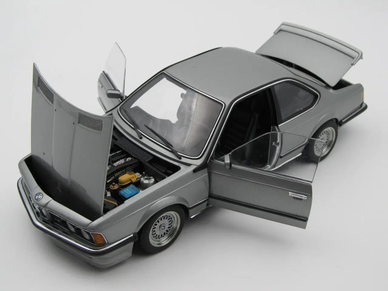 Billede 5 - 1984 BMW M635CSi / M6 AUTOart - 1:18