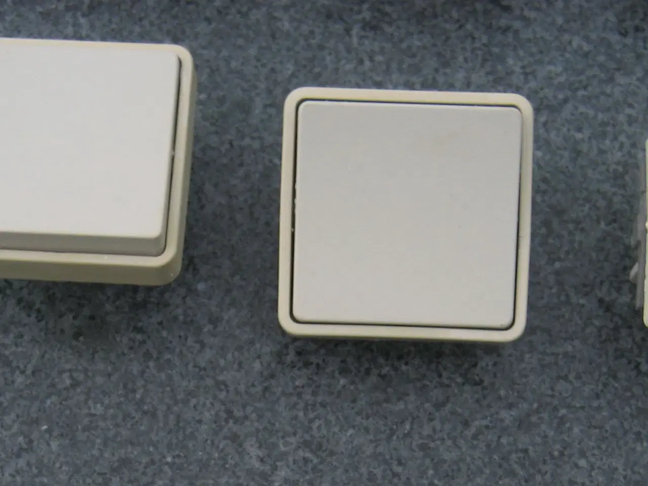 Billede 4 - Div. brugte stikkontakter og afbrydere