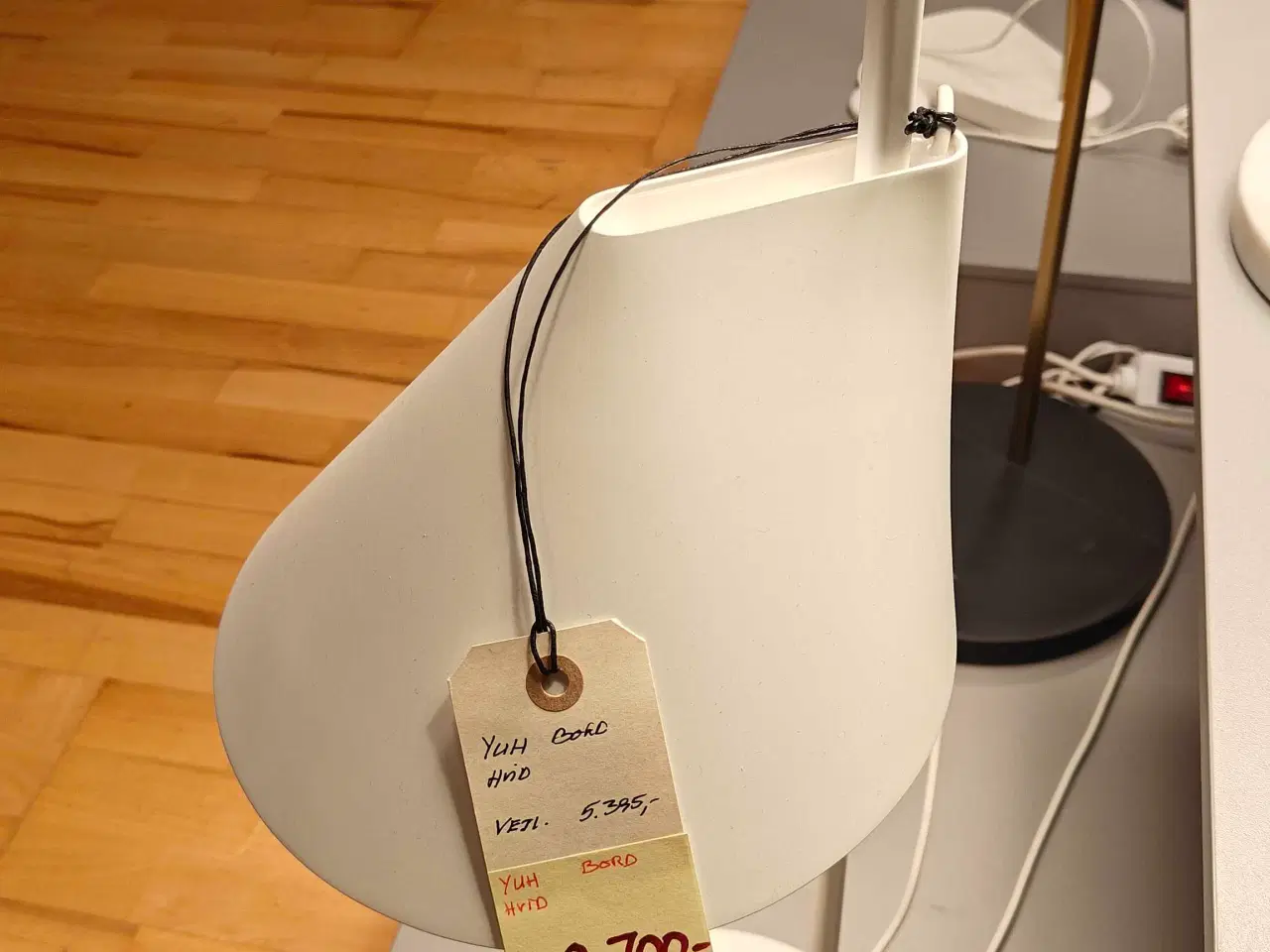 Billede 1 - YUH bordlampe hvid 