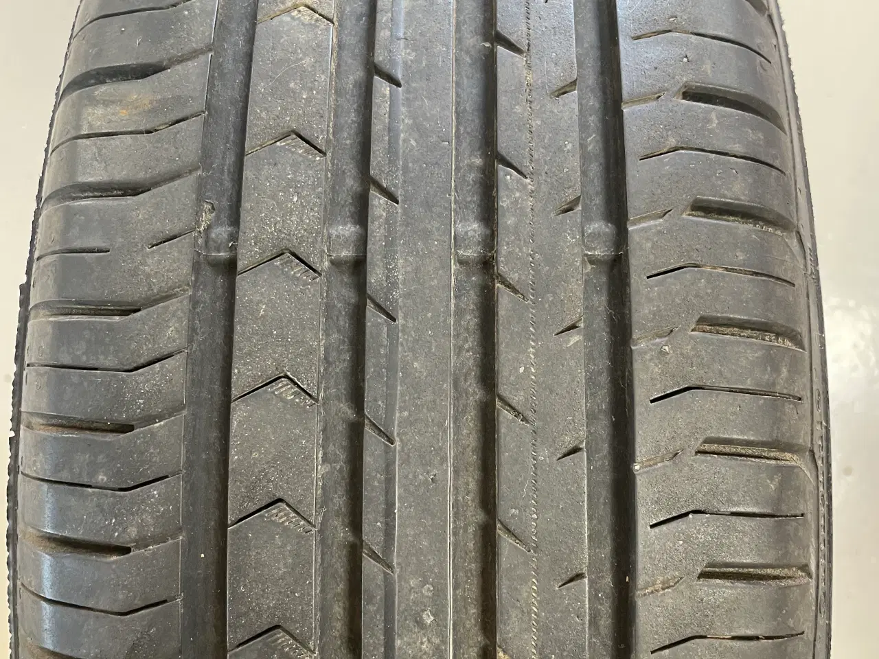 Billede 1 - Dæk Continental 205/60-16