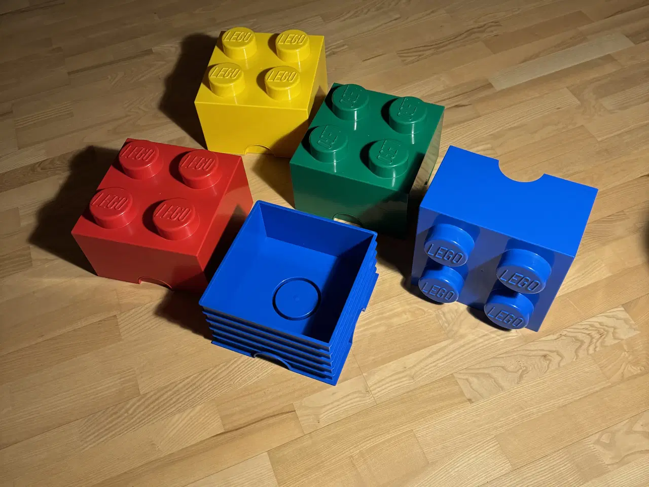 Billede 2 - Lego opbevaringskasser (4 stk)