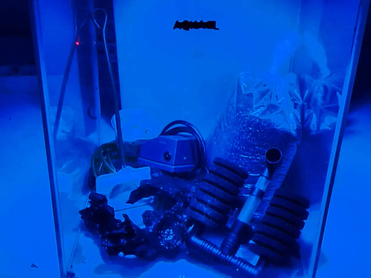 Billede 5 - 30 liters aquael akvarie med udstyr 