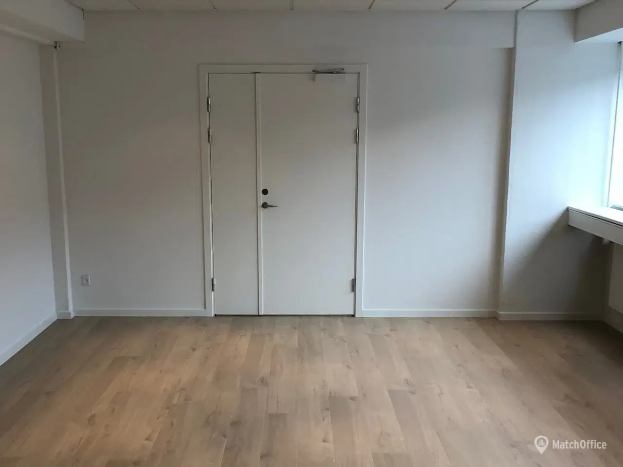 Billede 3 - Præsentabelt lagerlokale på i alt 335 m2