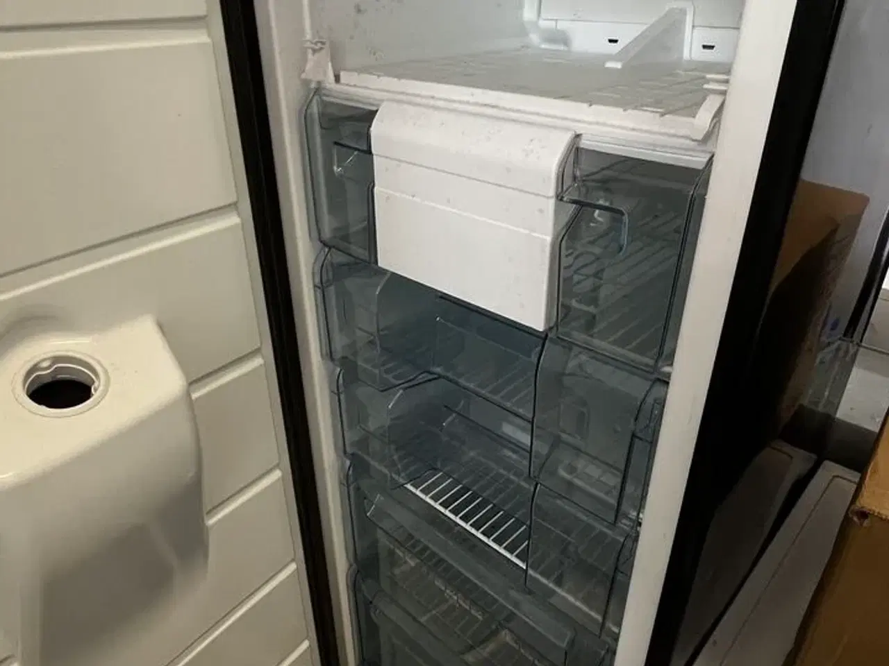 Billede 3 - Skabsfryser, brugt HUSQUARNA