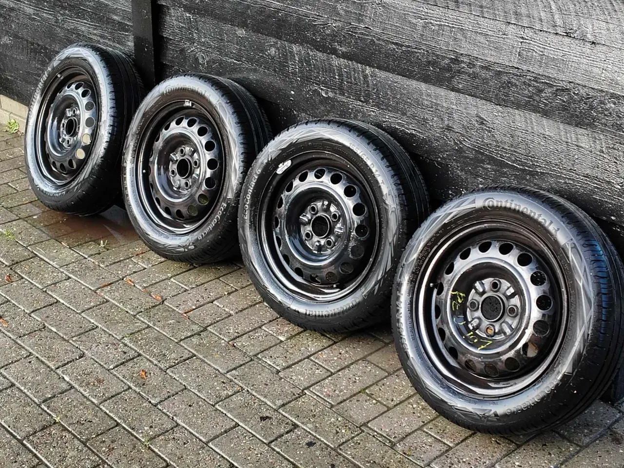 Billede 1 - Sommerdæk på stålfælge