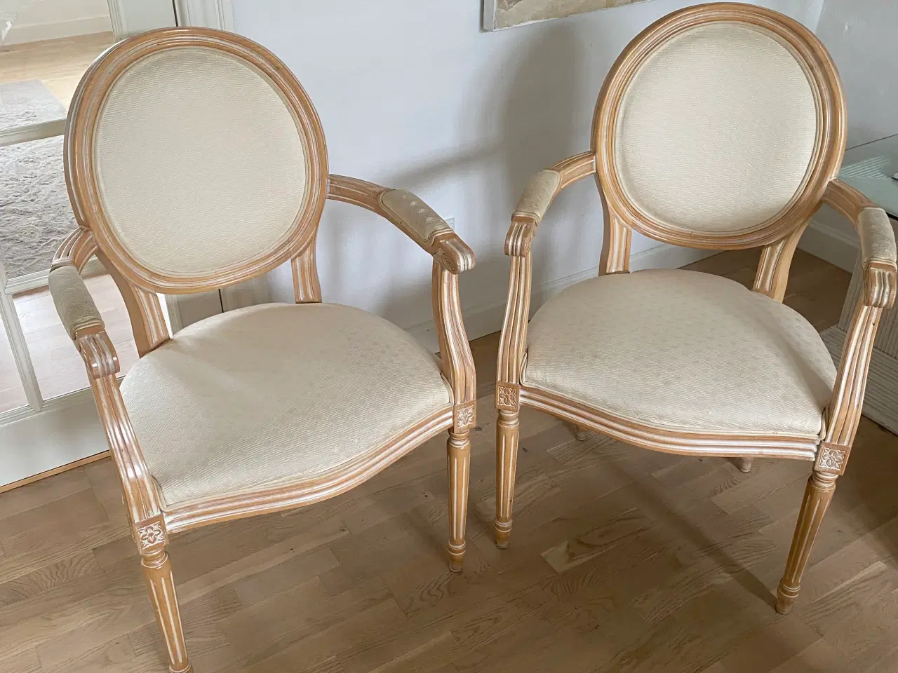 Billede 2 - 2 klassiske stole m. armlæn – Louis stil