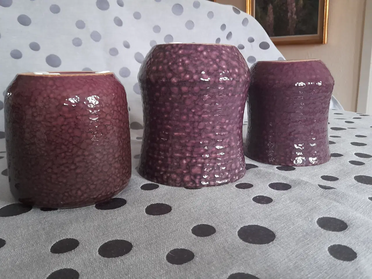 Billede 2 - 3 stentøjs krukker, urtepotteskjulere, velholdte.