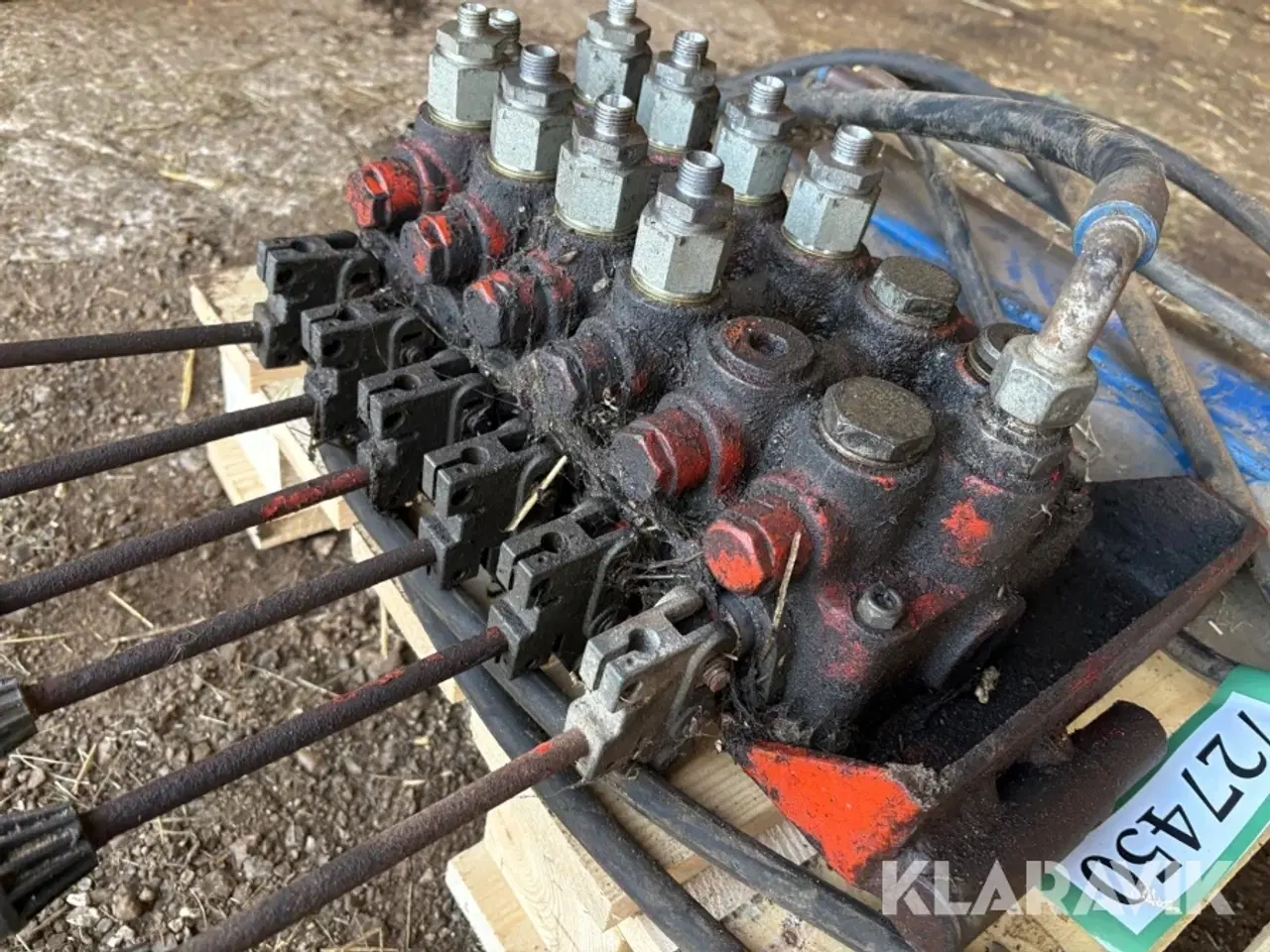 Billede 12 - Hydraulisk ventilblok og støtteben