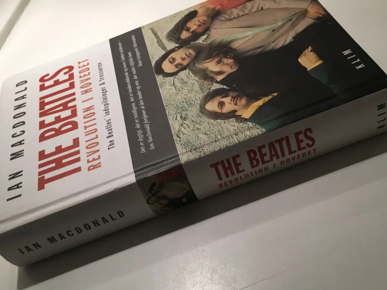 Billede 2 - The Beatles bog: Revolution i hovedet