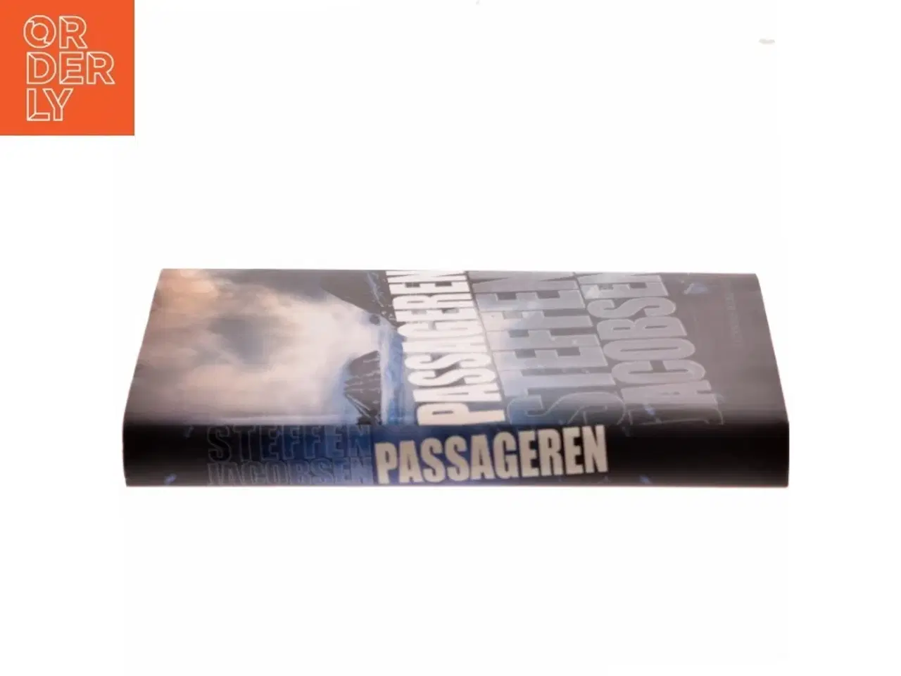 Billede 2 - Passageren af Steffen Jacobsen (Bog)