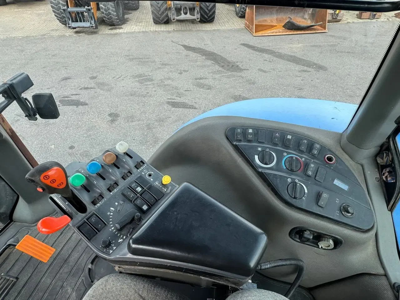 Billede 15 - New Holland TG285 MED AFFJEDRET FORAKSEL!