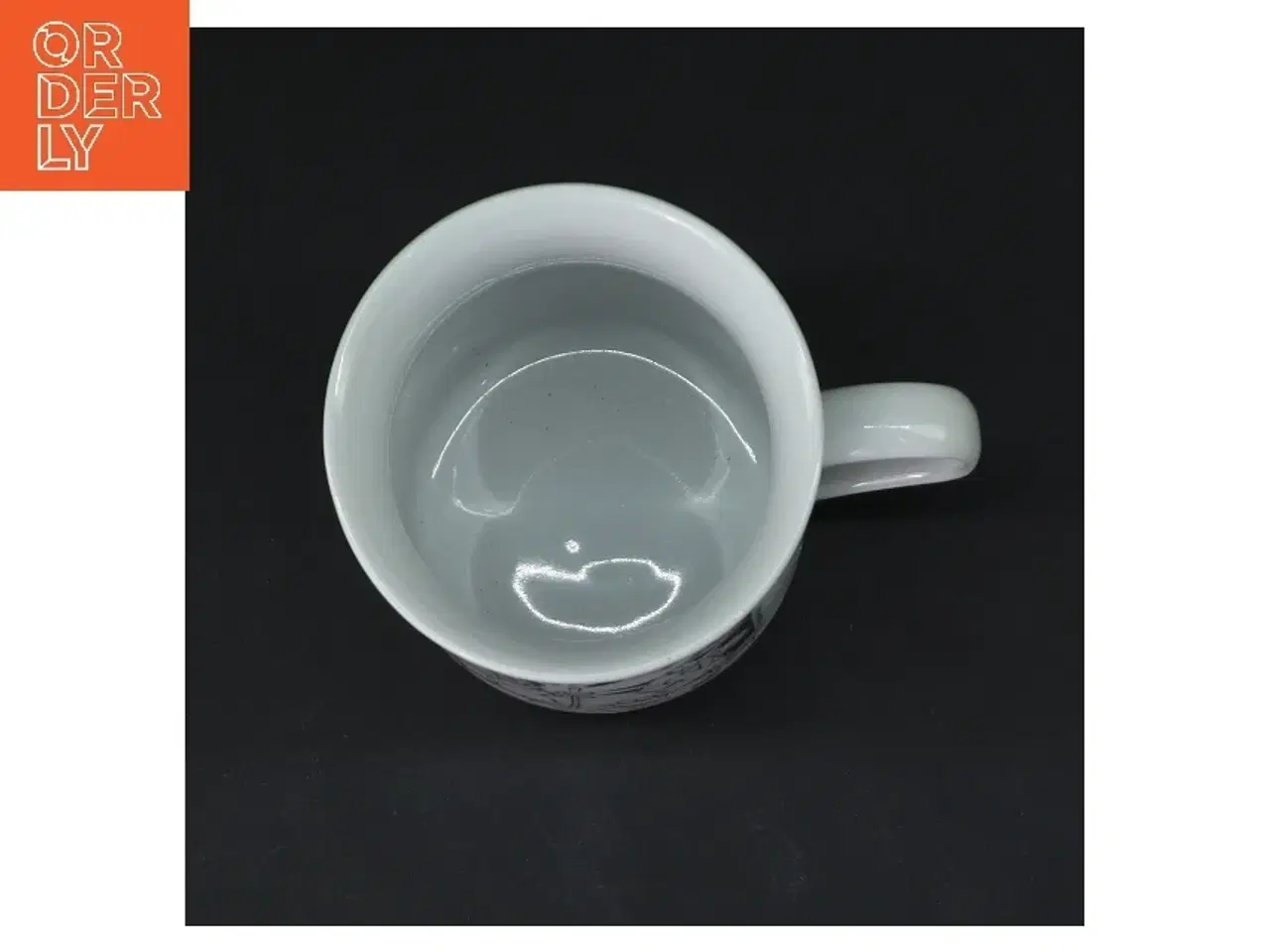 Billede 3 - Porcelænskrus med tegneserie (str. Ø 7,5 cm højde 10 cm)