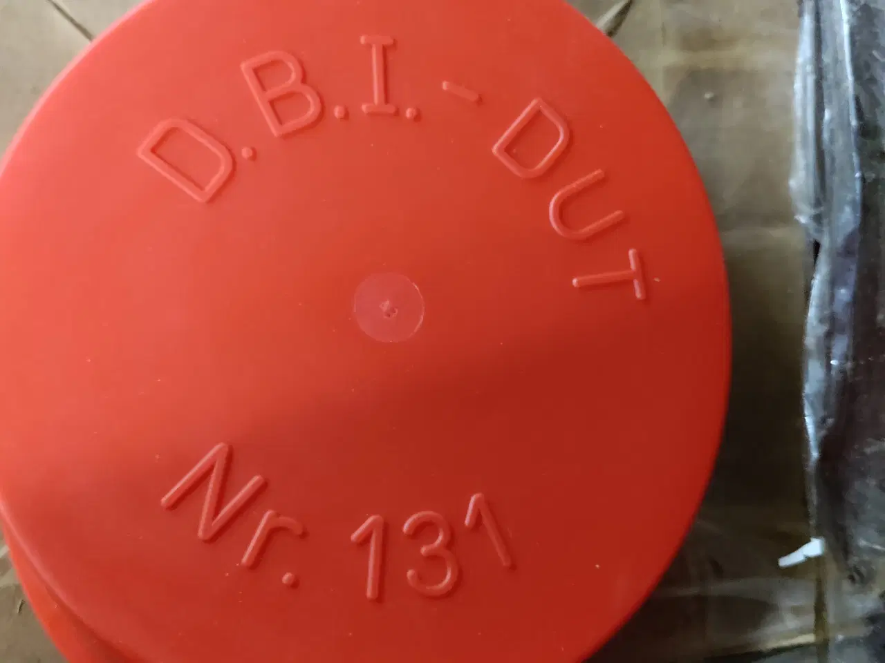 Billede 1 - Dbi-dutter røde plastik propper