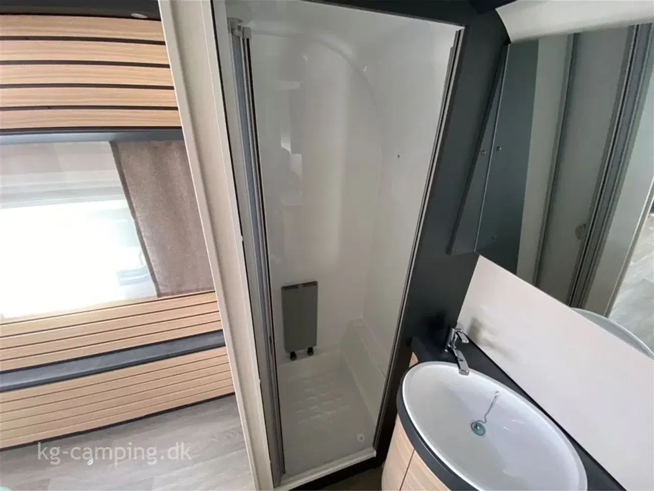 Billede 11 - 2023 - Hobby Maxia 660 WQM   TILBUD nedsat med kr. 28.183,- | Luxus vogn med ALDE centralvarme og elektrisk gulvtemperering.