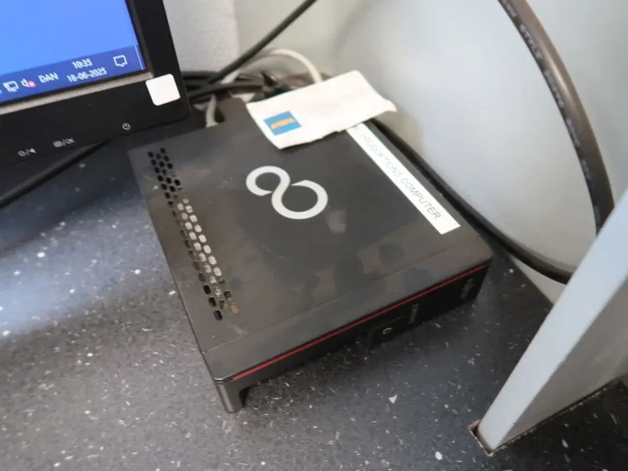 Billede 5 - Computer FUJITSU Esprimo G558 med computerskærm PHILIPS 243V