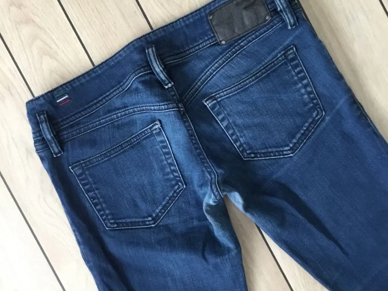 Billede 5 - Diesel jeans str. W28 / L32 i cool mørkeblå denim