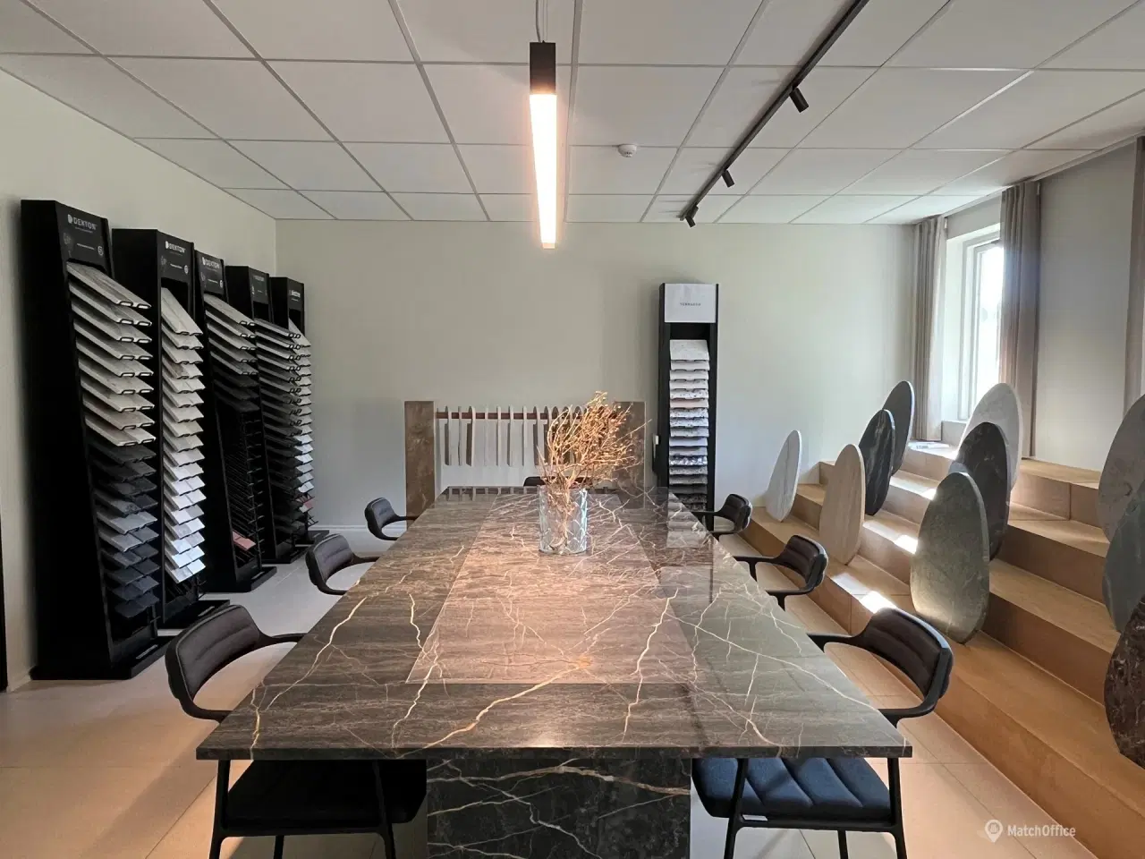 Billede 20 - Super præsentabelt showroom midt i Hillerøds erhvervskvarter