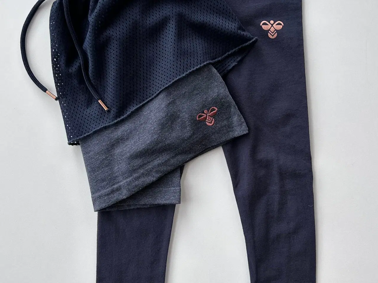 Billede 1 - hummel nederdel og leggings, str. 110