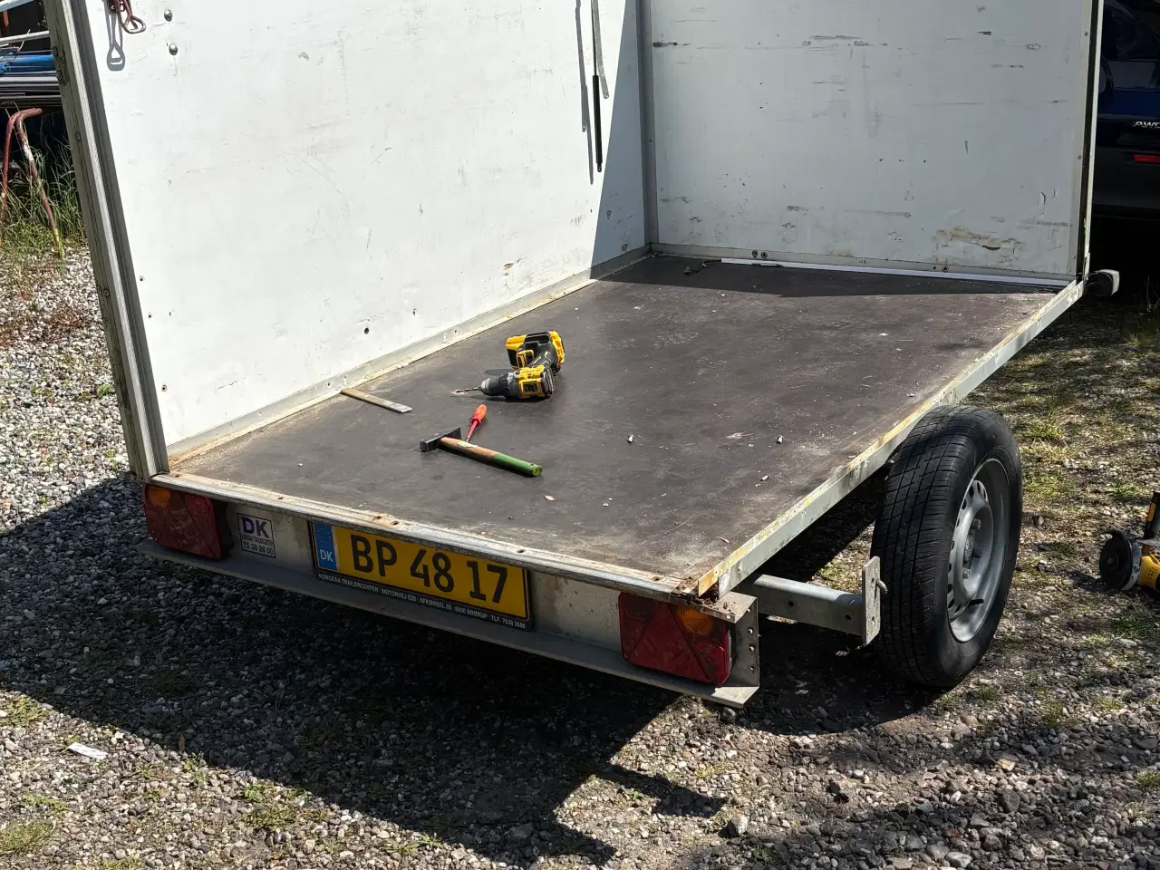 Billede 4 - Lukket trailer 750 Kg