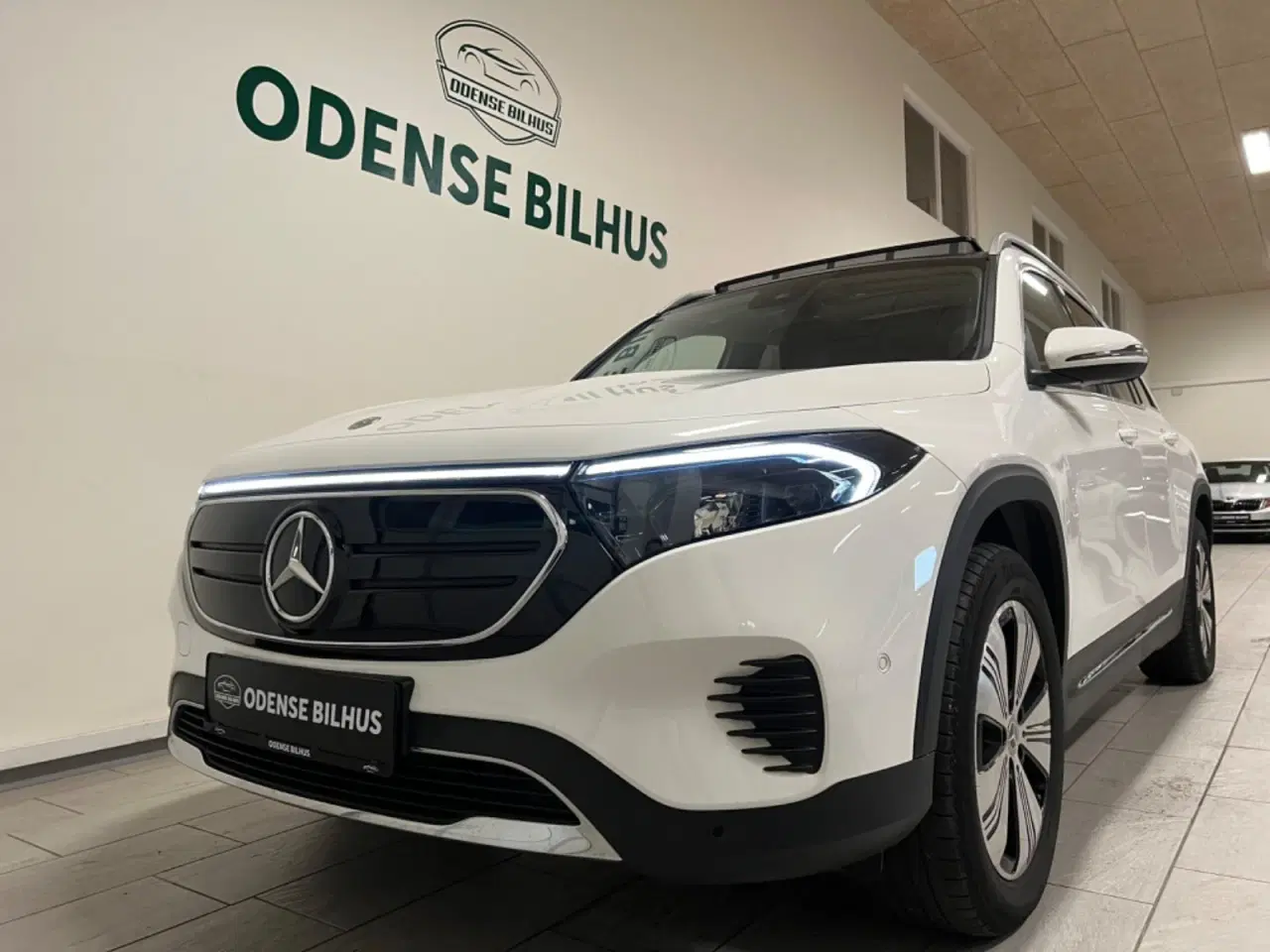 Billede 1 - Mercedes EQB250+  