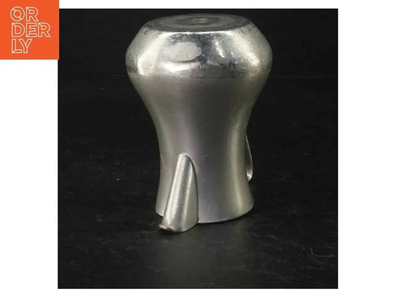 Billede 2 - Flødekande i tin (str. 11 cm)