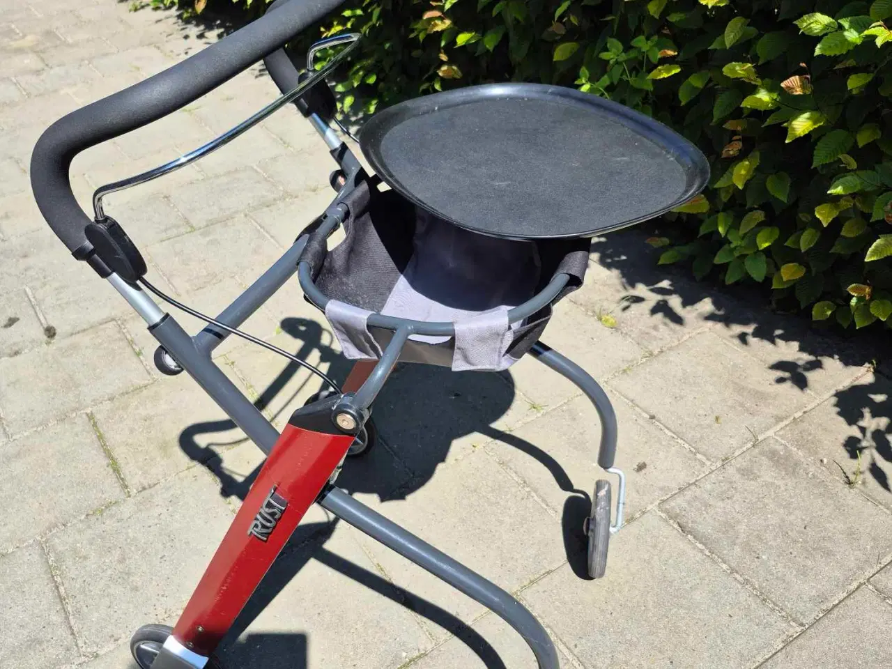 Billede 1 - Ferrari rød metallic Rollator 