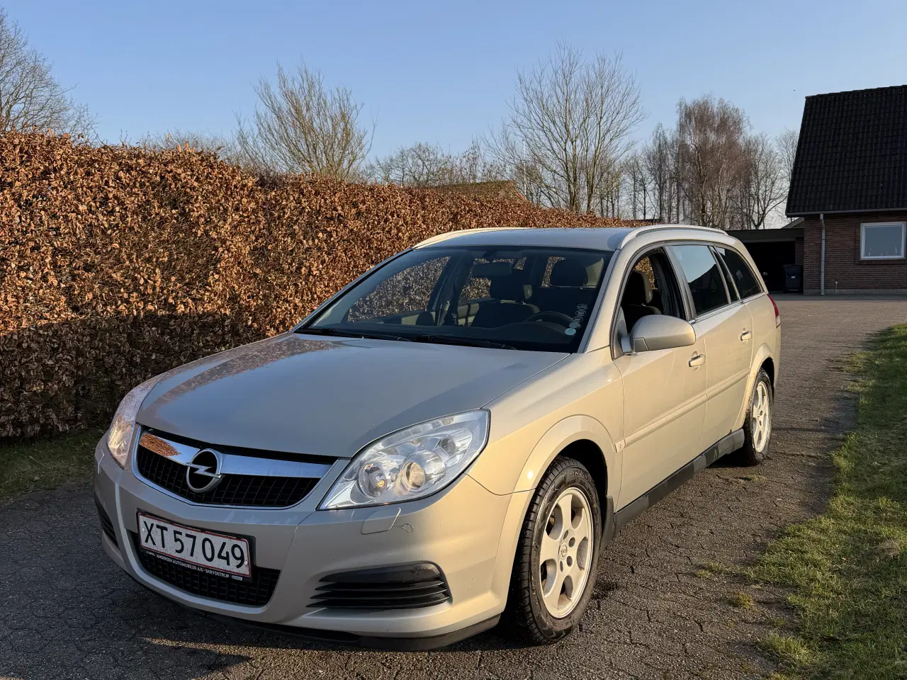 Billede 1 - Vedligeholdt Opel Vectra c 1.8 m. Træk