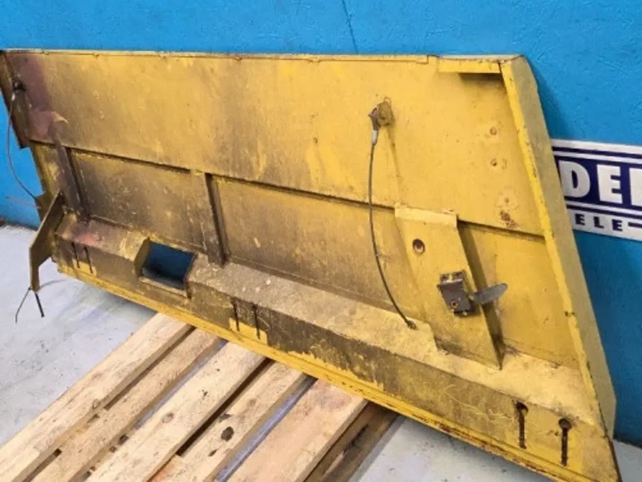 Billede 4 - New Holland TX68 Beskyttelseskærm 84031563