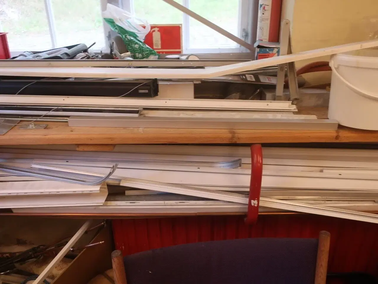 Billede 75 - Ryd hele værkstedet for løse dele