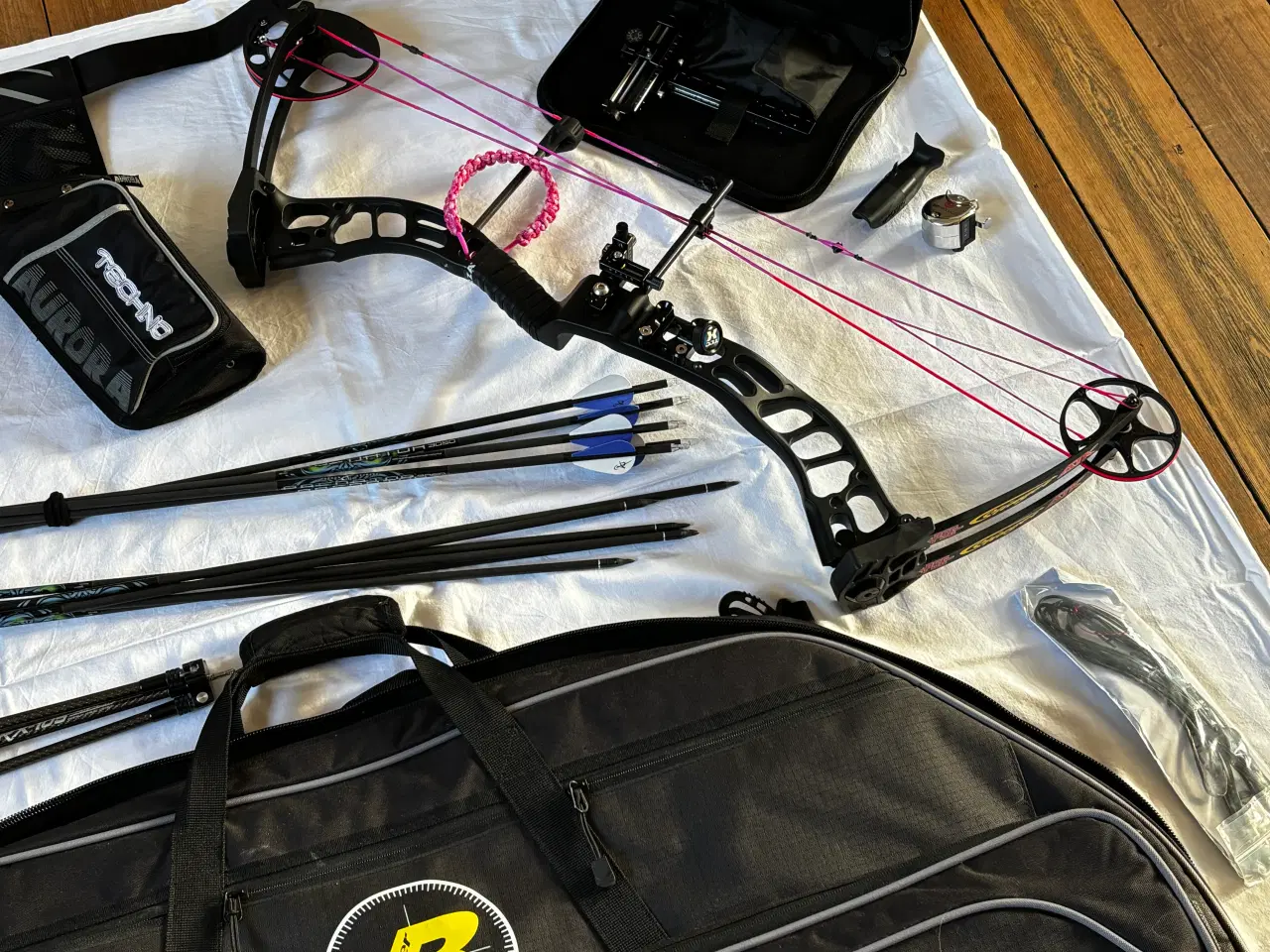 Billede 4 - Komplet PSE 23 BOW STINGE med alt tilbehør