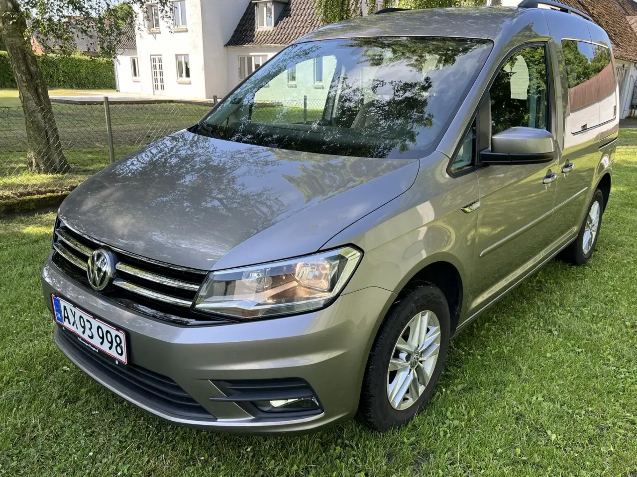 Billede 1 - VW Caddy, 2,0 TDi 102 BlueMotion, Ny Tandrem+Vandp