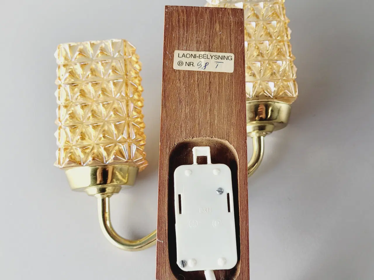 Billede 8 - ⭐️- Smuk retro væglampe i teak, messing og glas